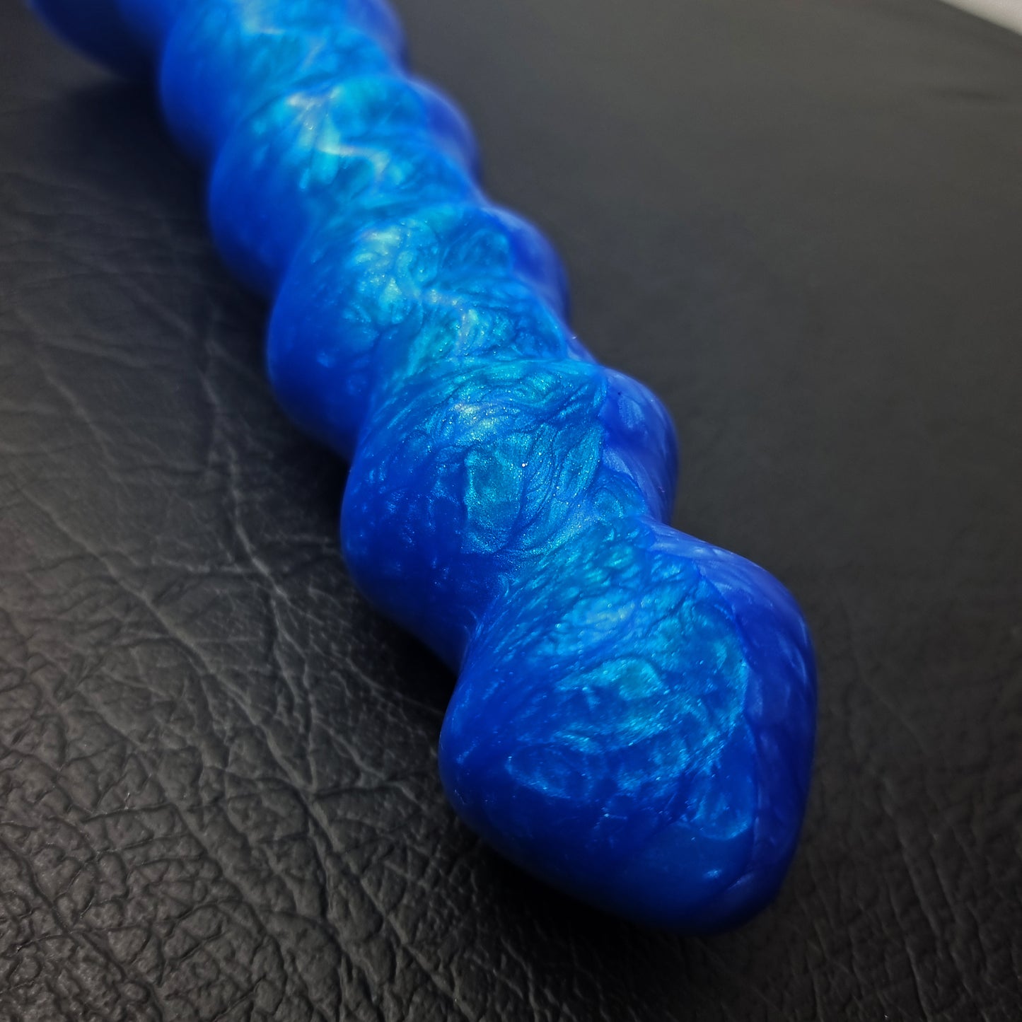 Brat Breakers Bubblez dildo blue close up