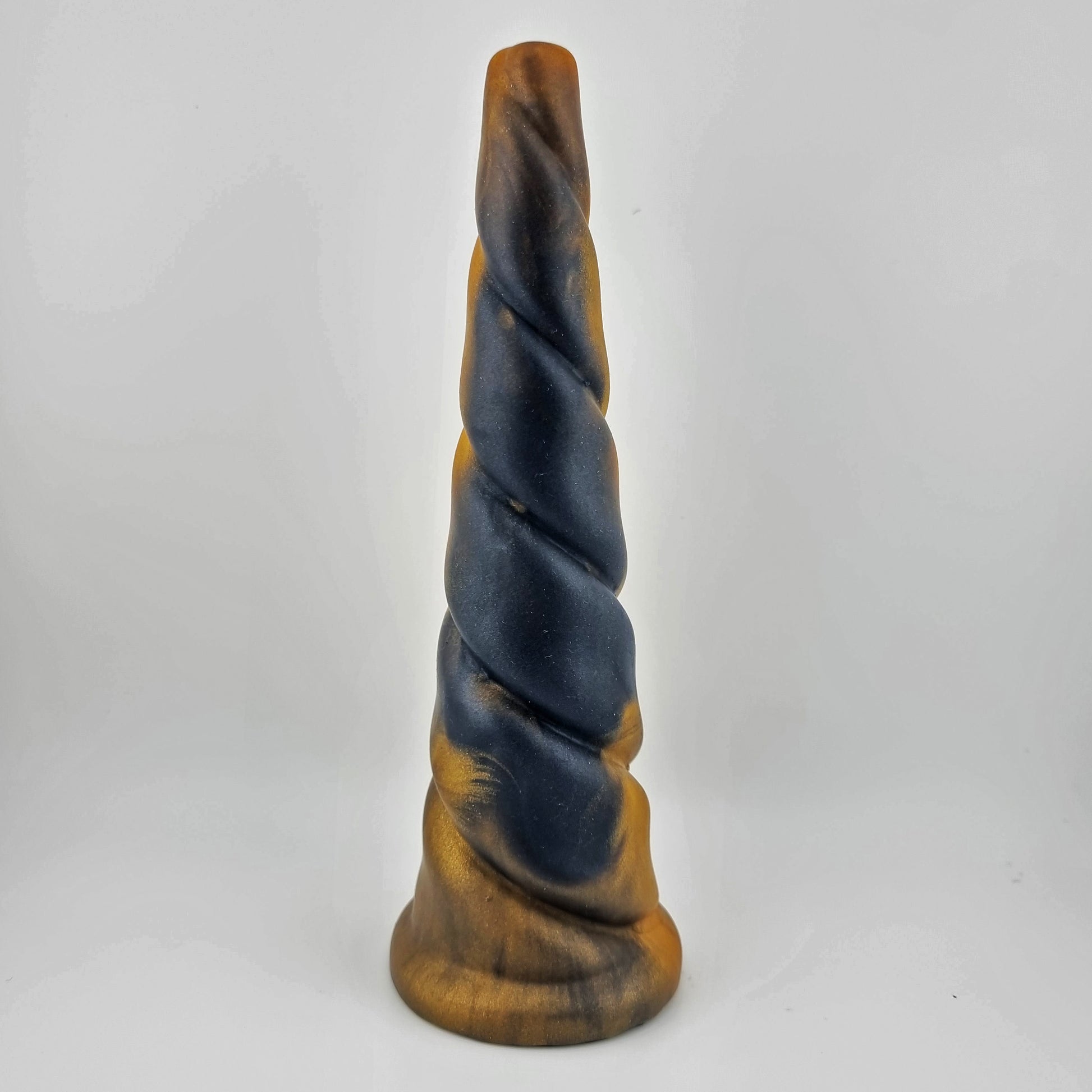 Brat Breakers Licorne dildo. Black Gold